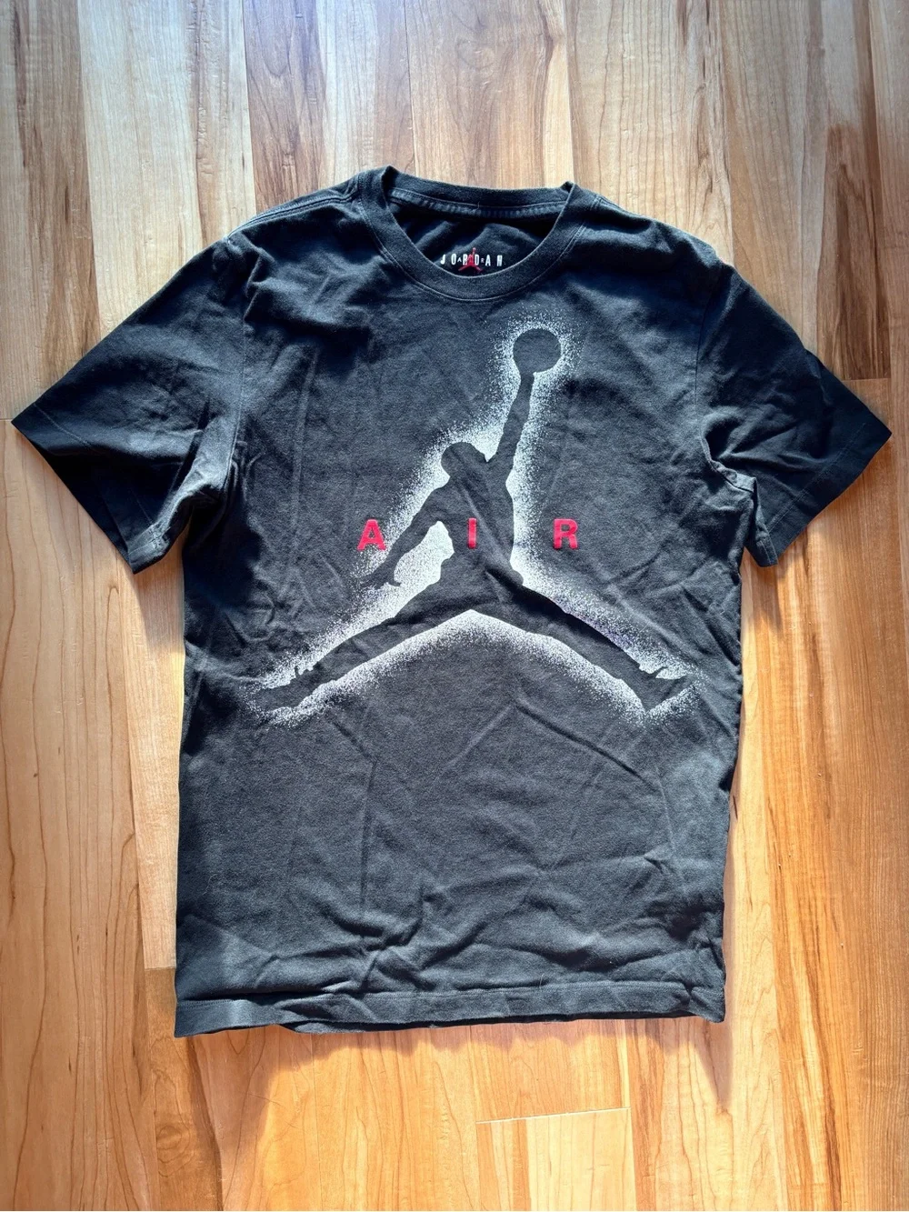 Jordan Essentials Black 'Jumpman' Graphic Tee Small